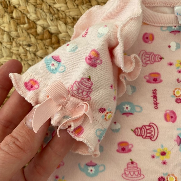 Vintage Little Wonders Pink Tea Party Cupcakes Short Sleeve Baby Onesie - Picture 4 of 5